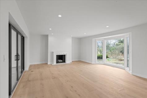 22 Lakeview Terrace Highland Park IL 60035