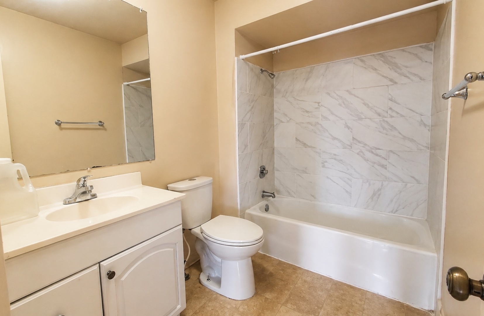 155 West Elk Trail Carol Stream IL 60188