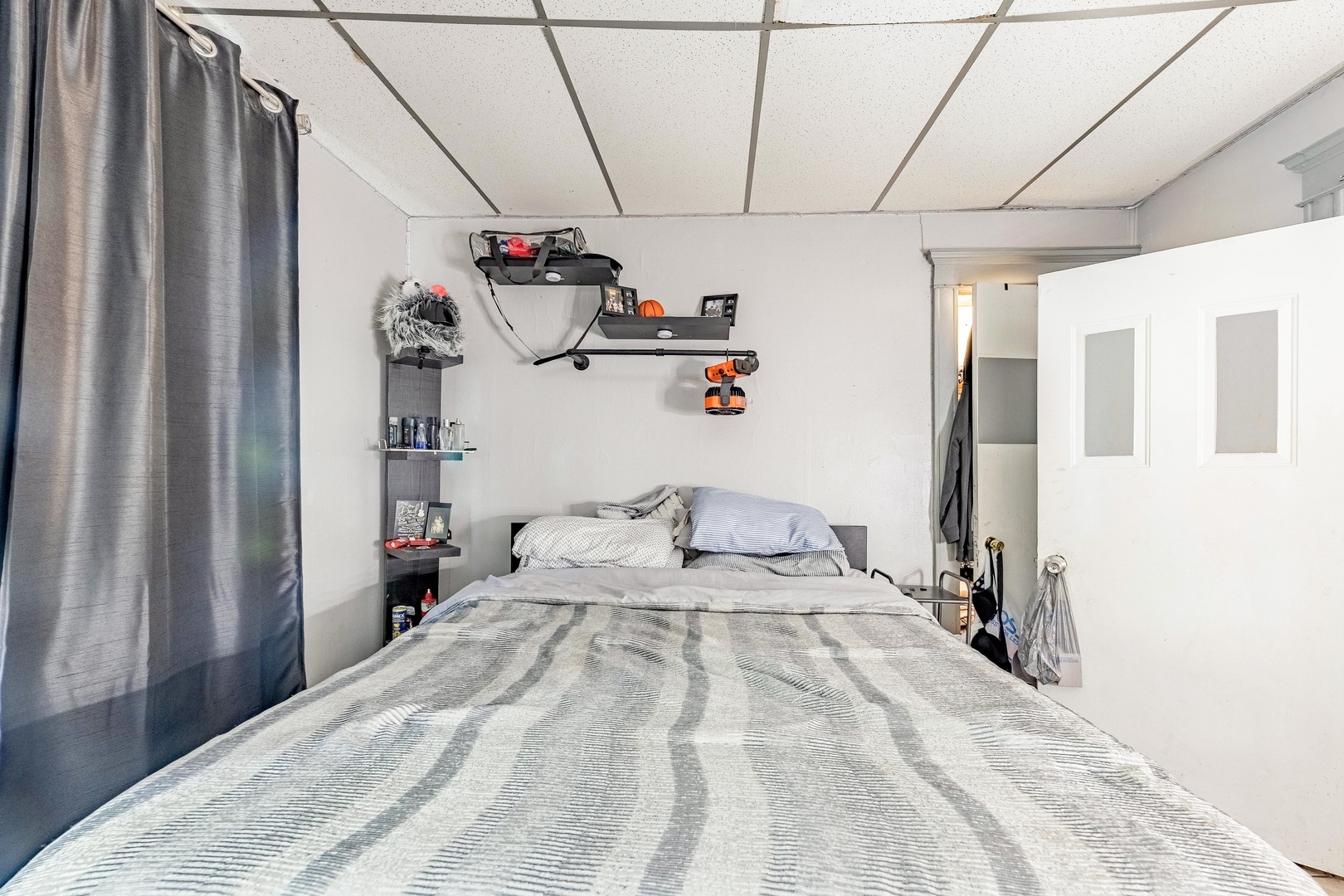 5948 South Throop Street Chicago IL 60636