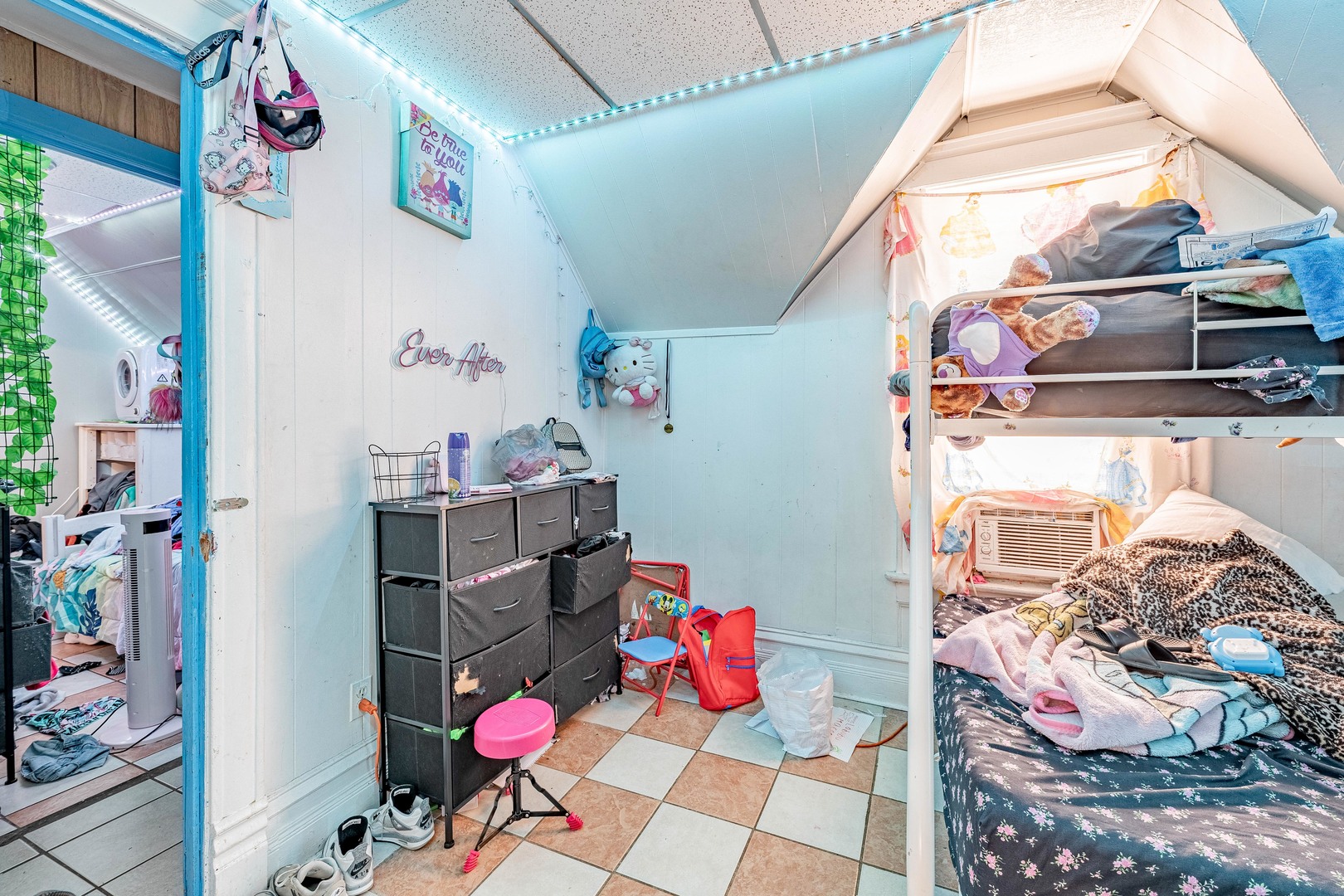 5948 South Throop Street Chicago IL 60636