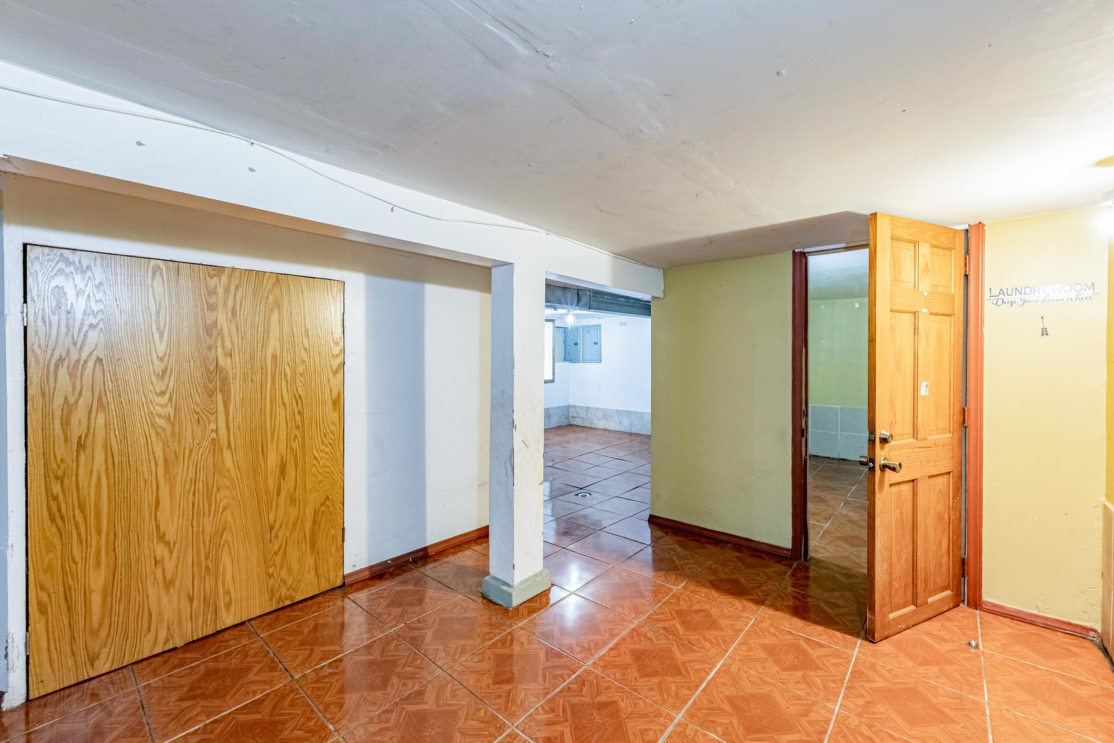 5948 South Throop Street Chicago IL 60636