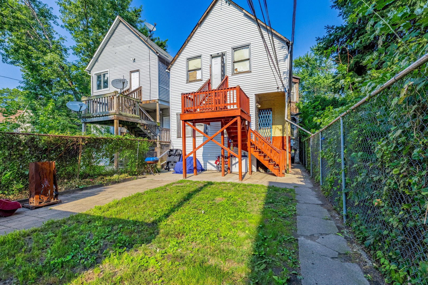 5948 South Throop Street Chicago IL 60636