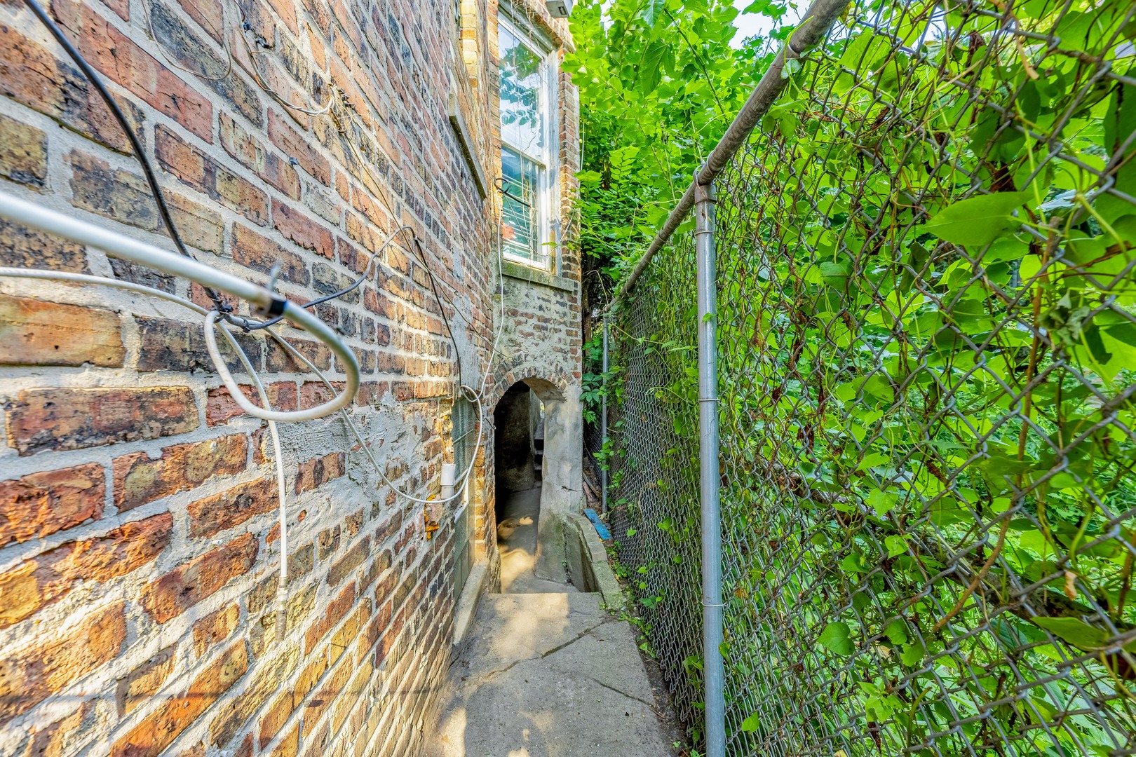 5948 South Throop Street Chicago IL 60636