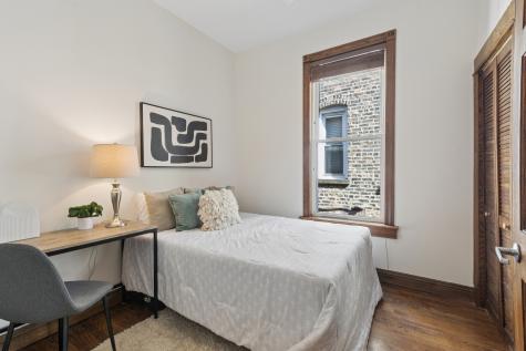968 West Cuyler Avenue Chicago IL 60613