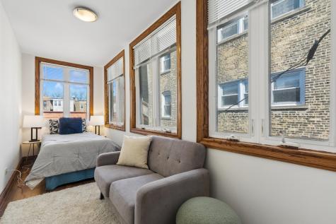 968 West Cuyler Avenue Chicago IL 60613