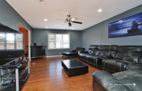 33312 North Lone Rock Road Grayslake IL 60030