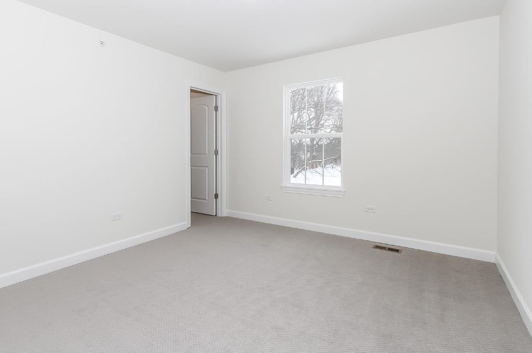 130 39TH Street Downers Grove IL 60515