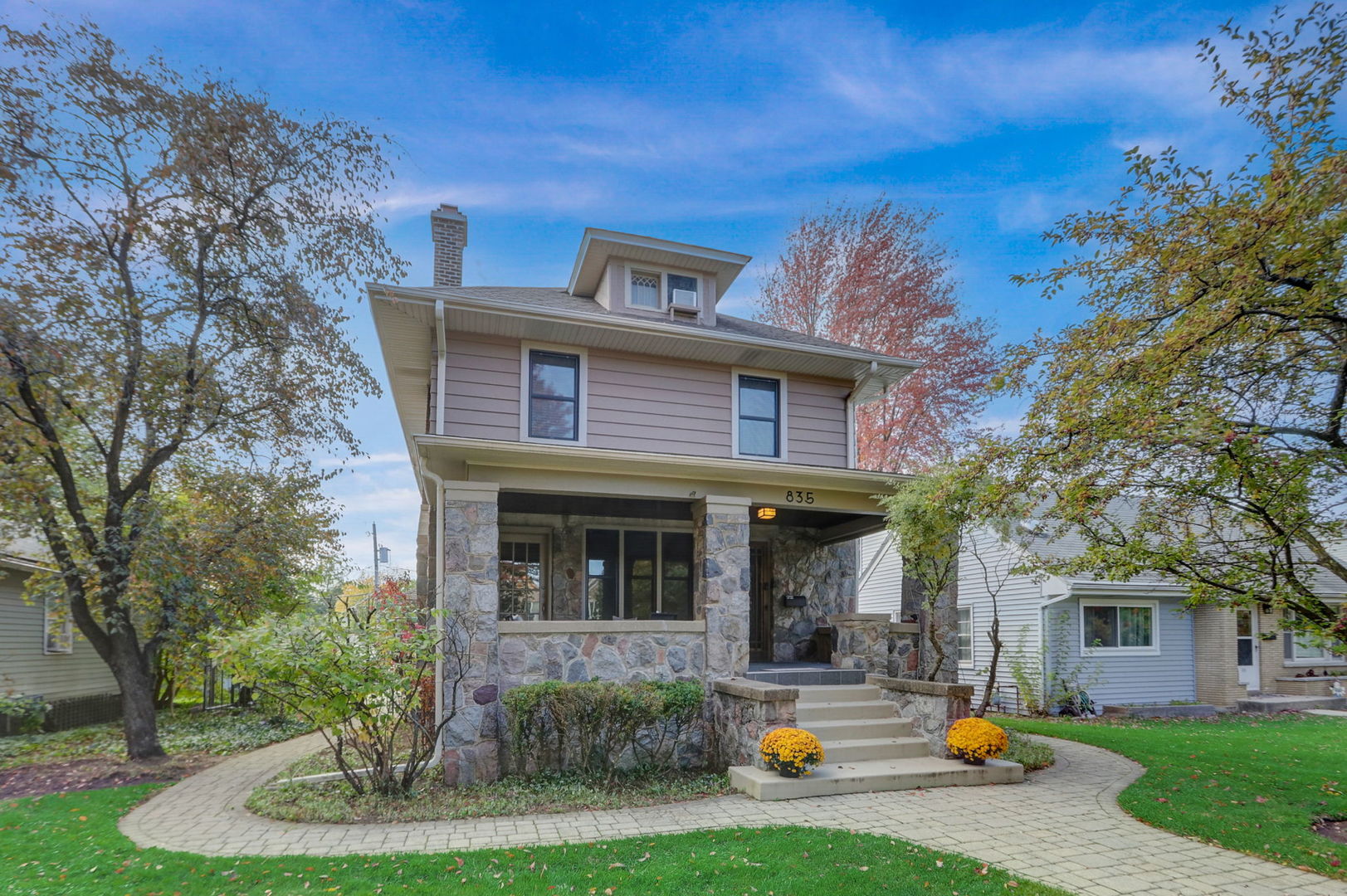 835 North Ellsworth Street Naperville IL 60563