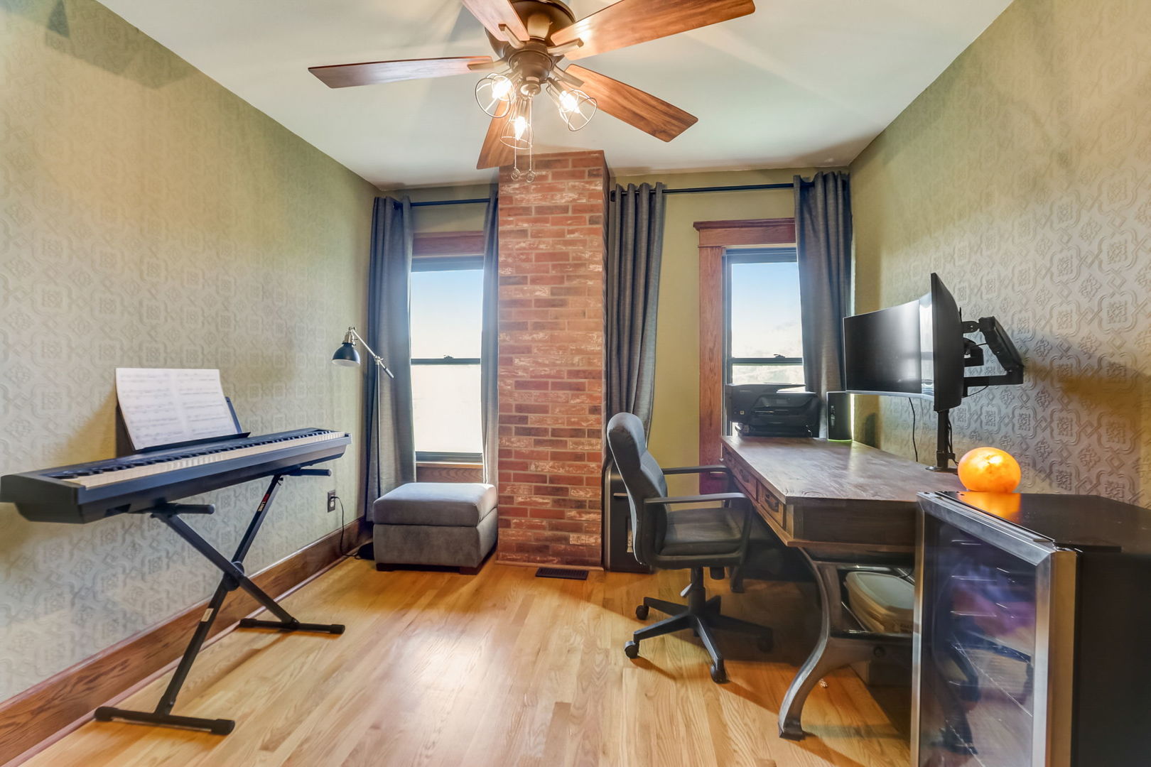 835 North Ellsworth Street Naperville IL 60563