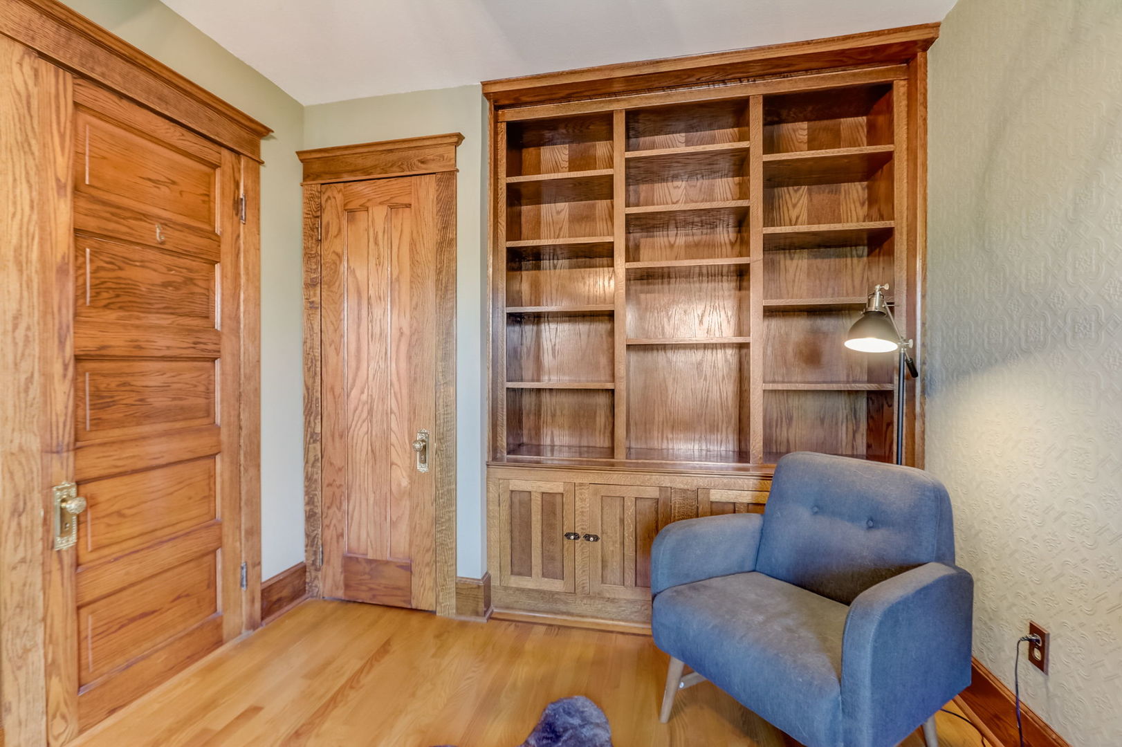 835 North Ellsworth Street Naperville IL 60563
