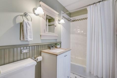 835 North Ellsworth Street Naperville IL 60563