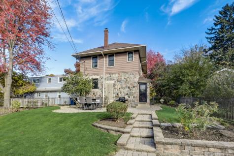 835 North Ellsworth Street Naperville IL 60563