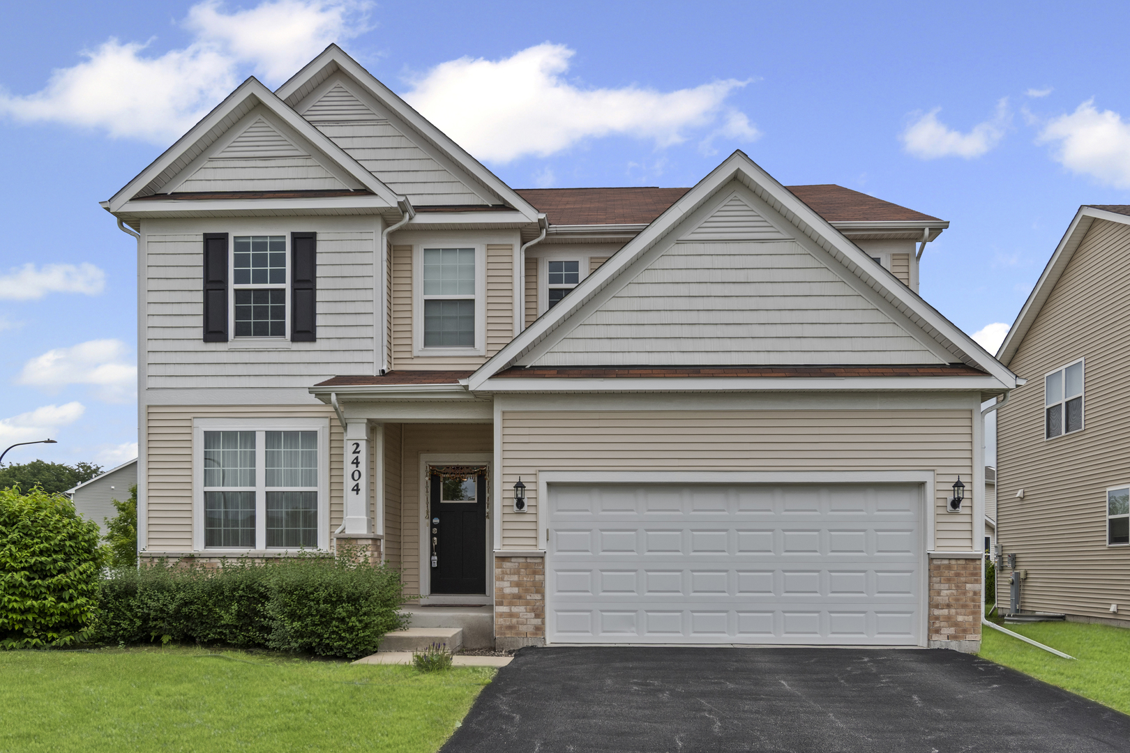 2404 Coastal Sage Court Naperville IL 60563