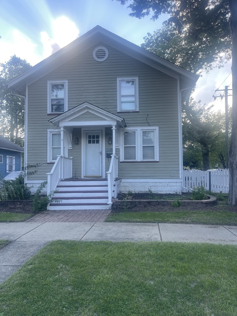 222 Grand Avenue Aurora IL 60506
