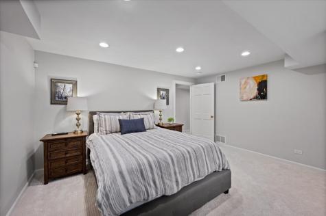 2748 North Kenmore Avenue Chicago IL 60614