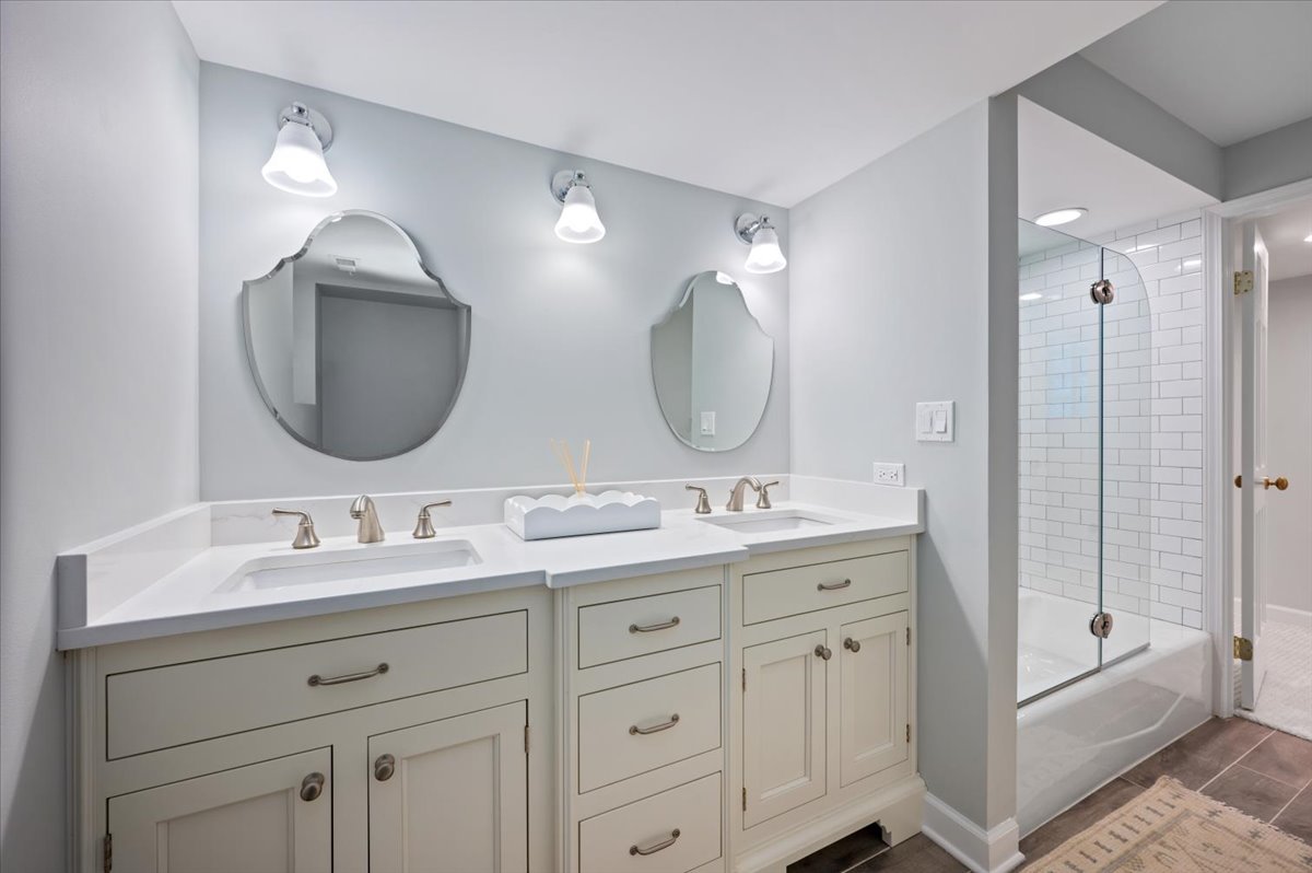 2748 North Kenmore Avenue Chicago IL 60614