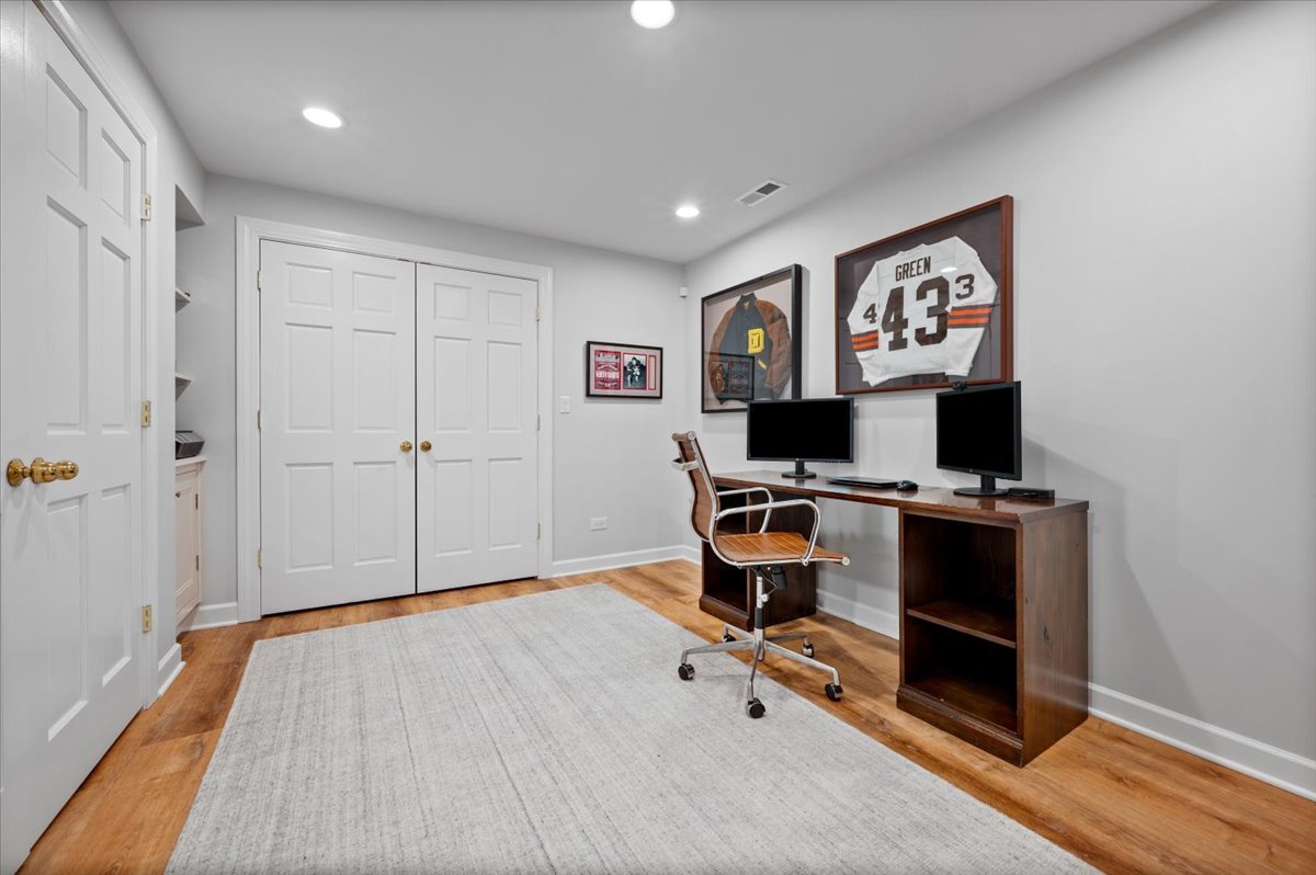 2748 North Kenmore Avenue Chicago IL 60614