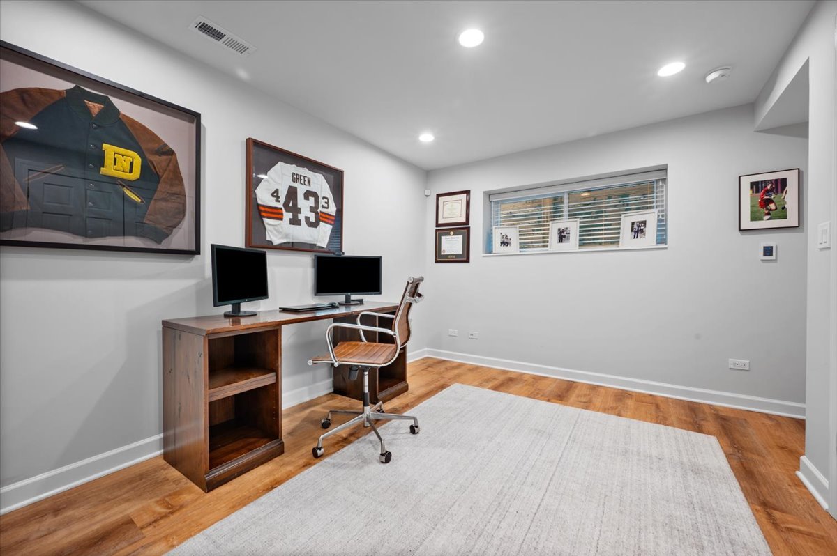 2748 North Kenmore Avenue Chicago IL 60614