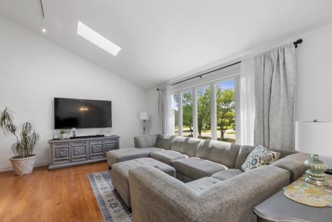 15581 Frances Lane Orland Park IL 60462