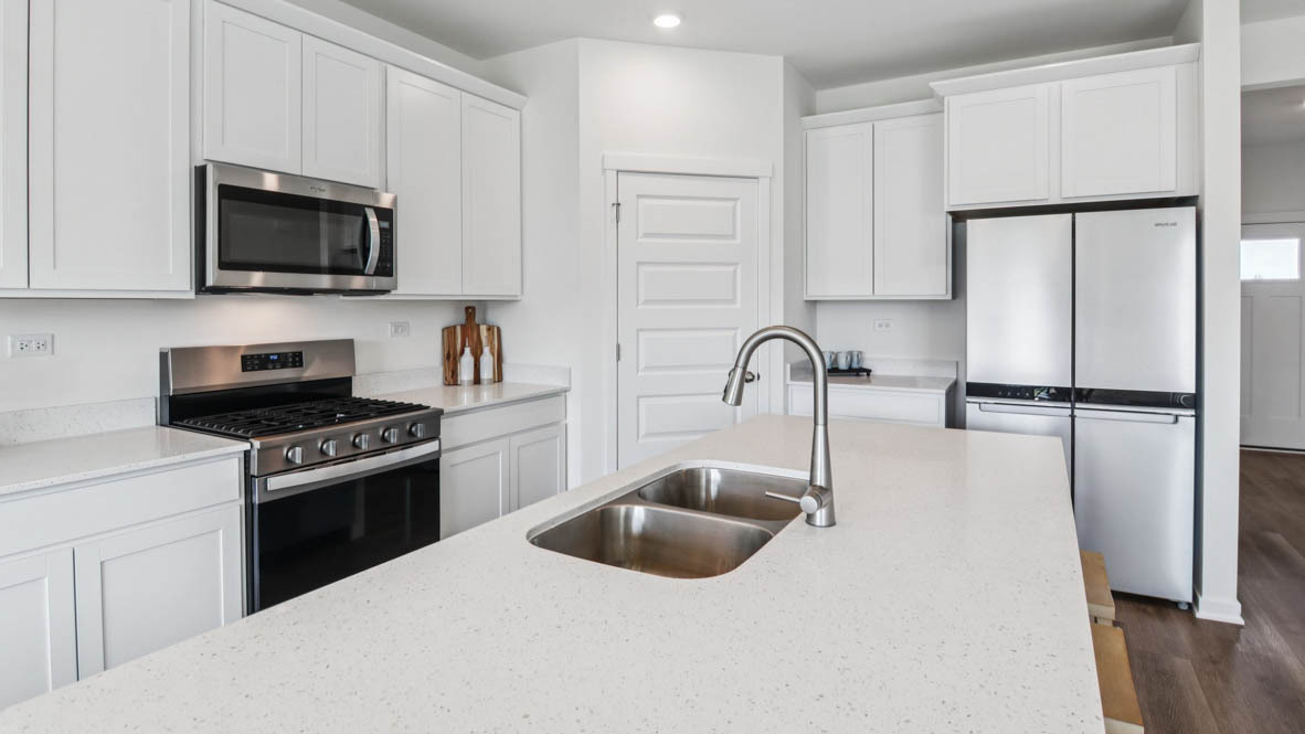 1866 Keating Drive Aurora IL 60503