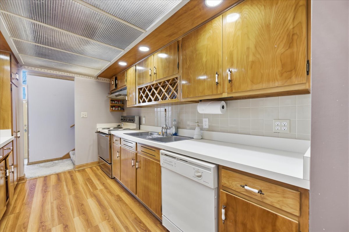 616 Seneca Drive Aurora IL 60506
