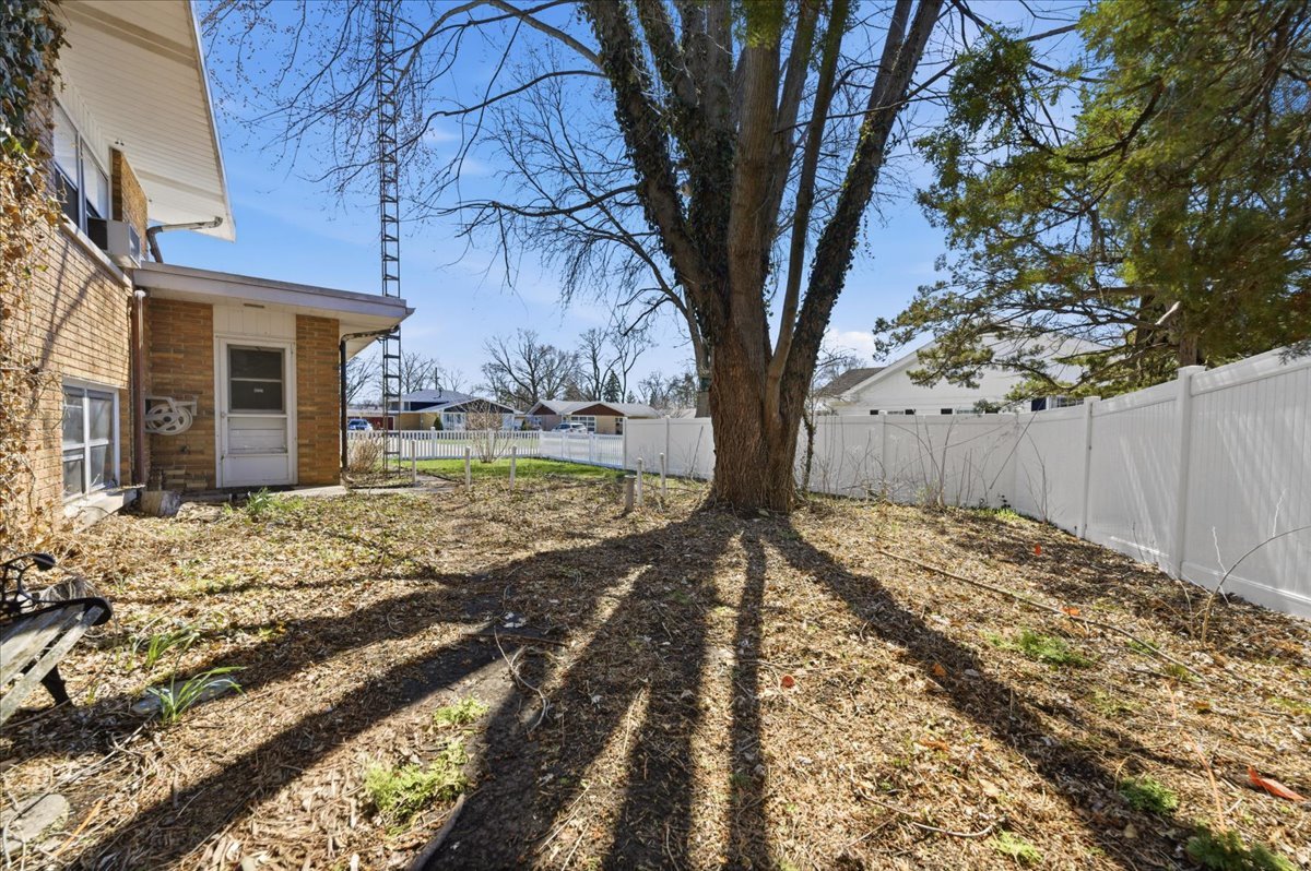 616 Seneca Drive Aurora IL 60506