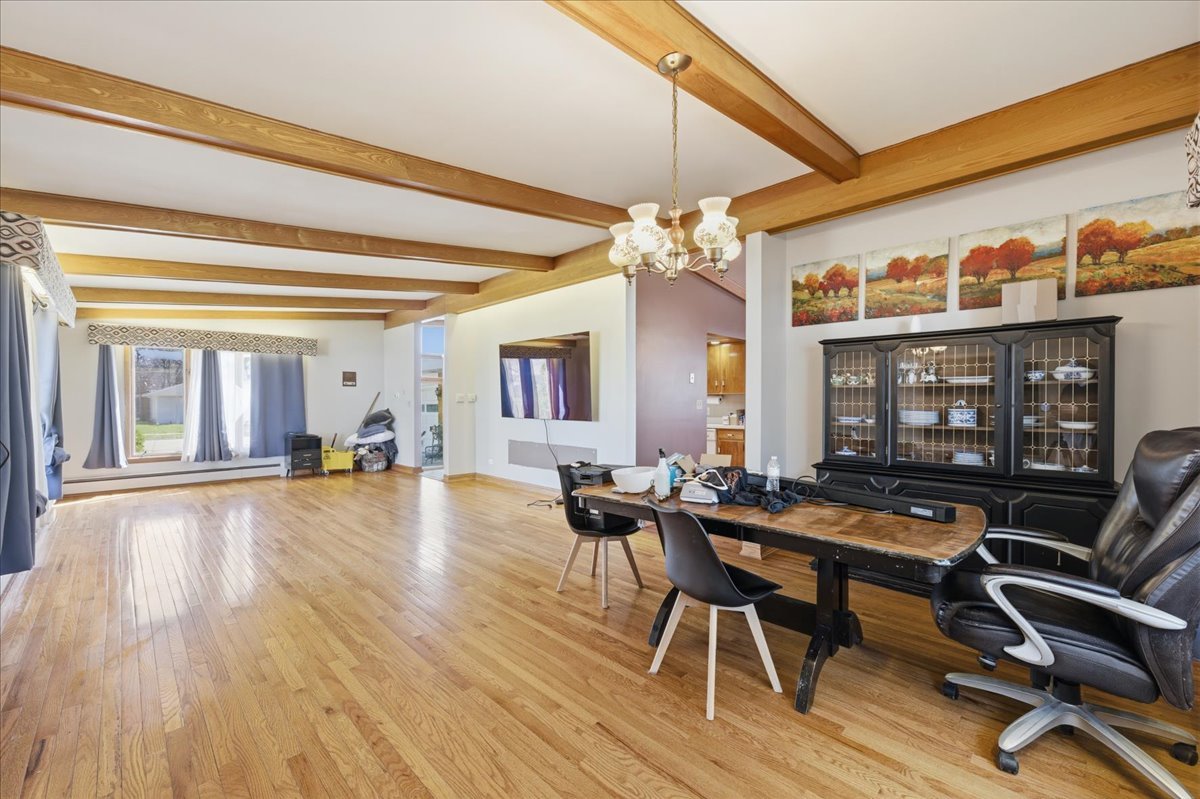 616 Seneca Drive Aurora IL 60506