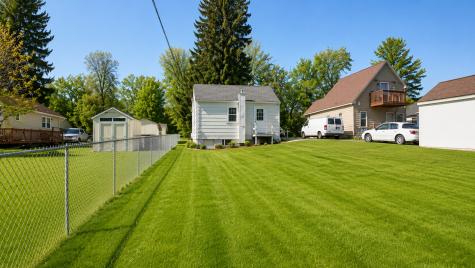 5301 West Lane Mccullom Lake IL 60050