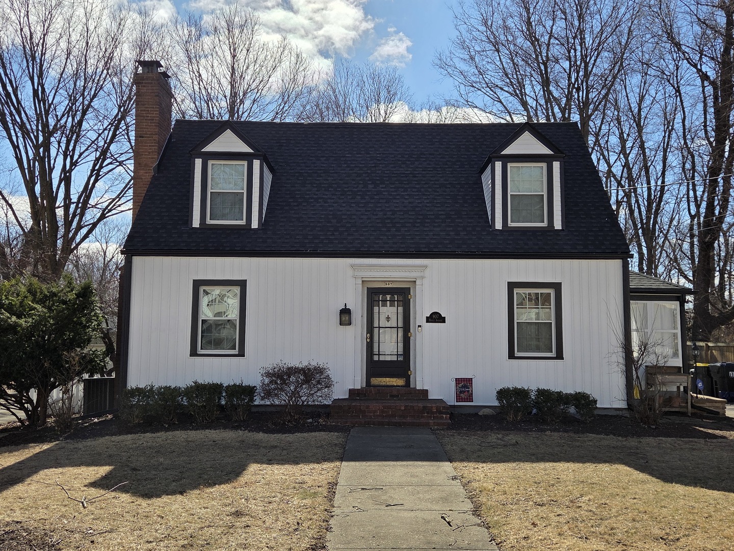 907 West Hovey Avenue Normal IL 61761