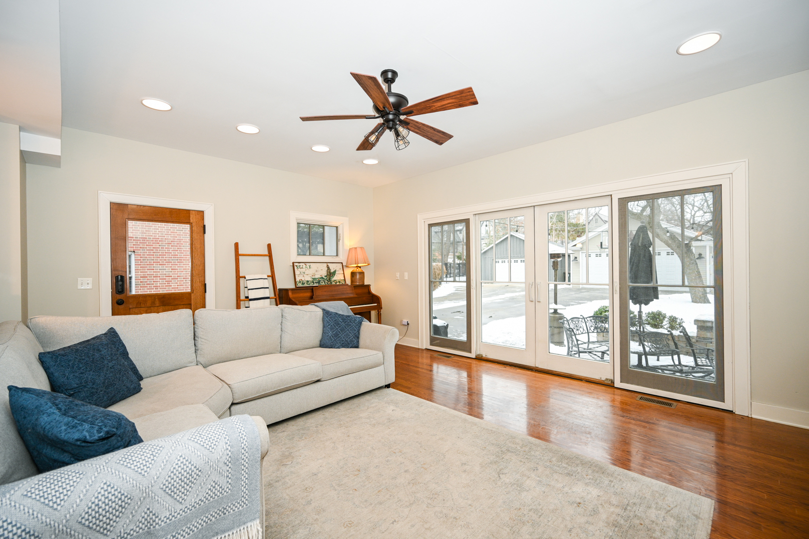 563 Taylor Avenue Glen Ellyn IL 60137