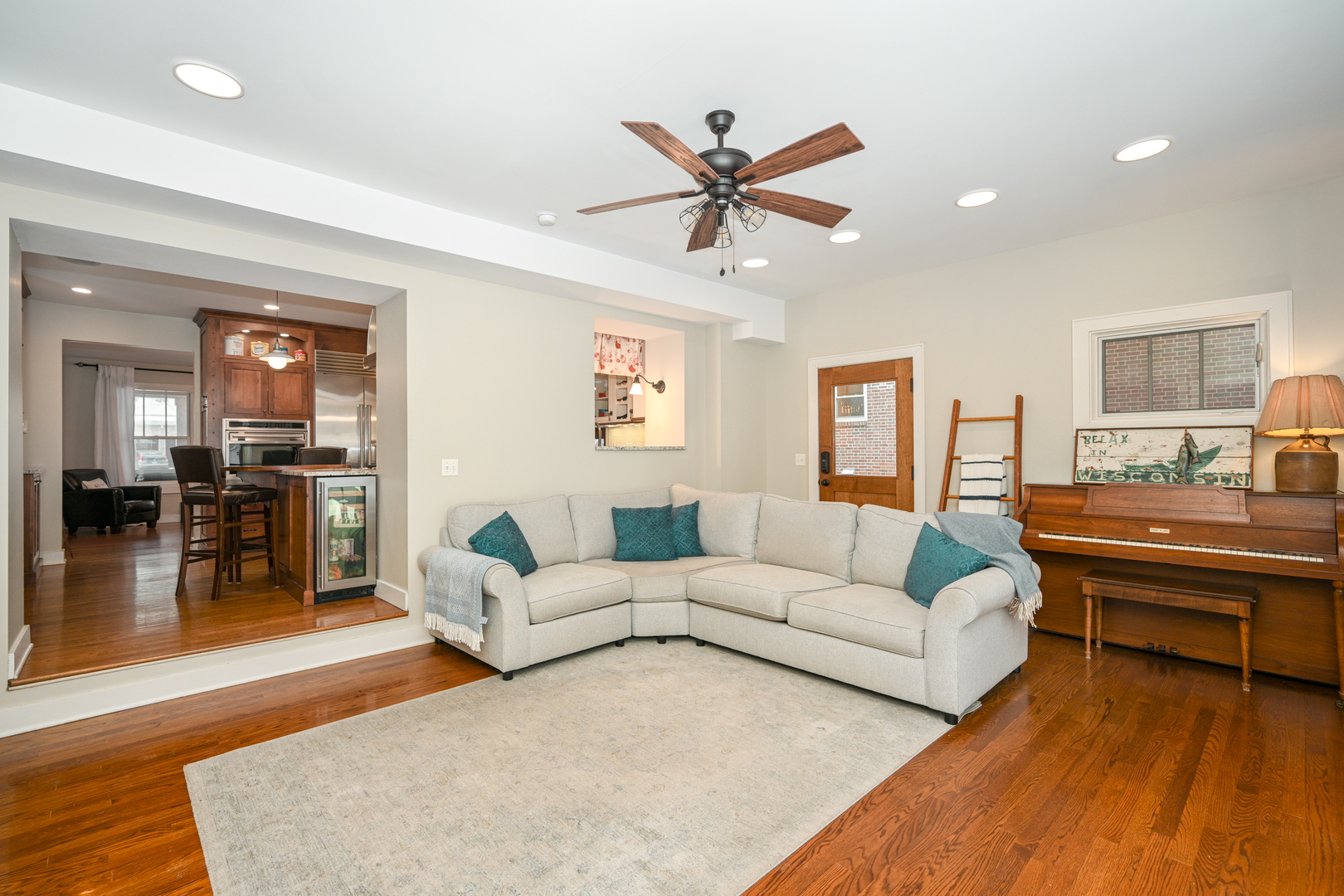 563 Taylor Avenue Glen Ellyn IL 60137