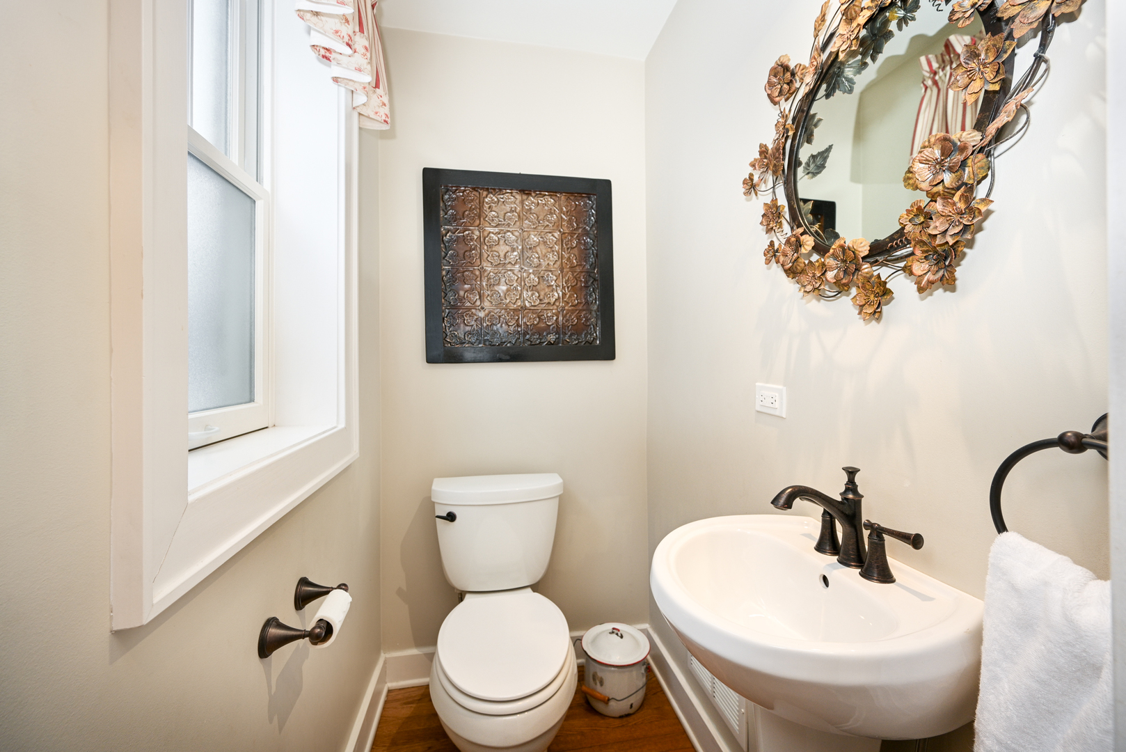 563 Taylor Avenue Glen Ellyn IL 60137