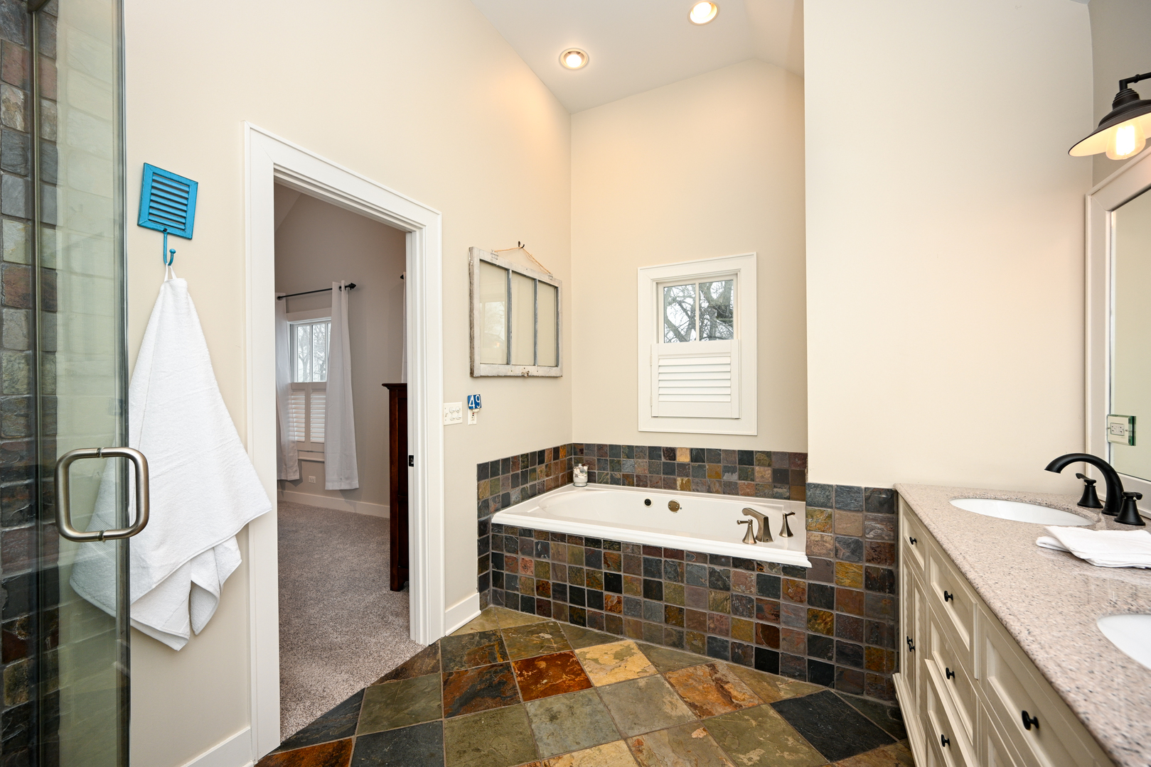 563 Taylor Avenue Glen Ellyn IL 60137