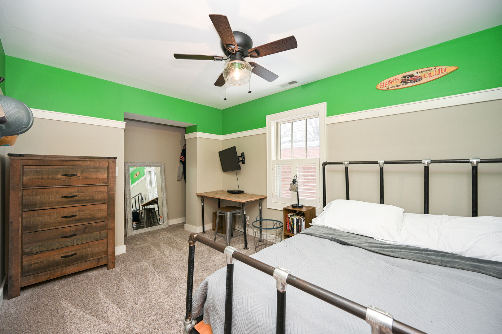 563 Taylor Avenue Glen Ellyn IL 60137