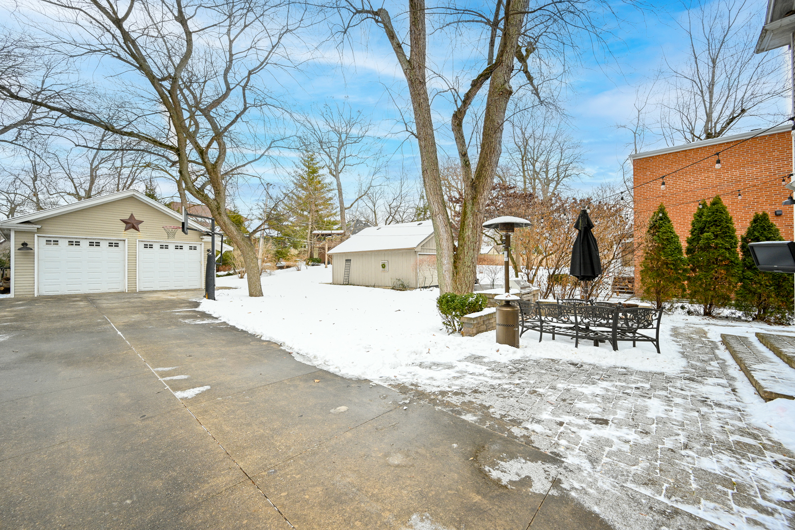 563 Taylor Avenue Glen Ellyn IL 60137