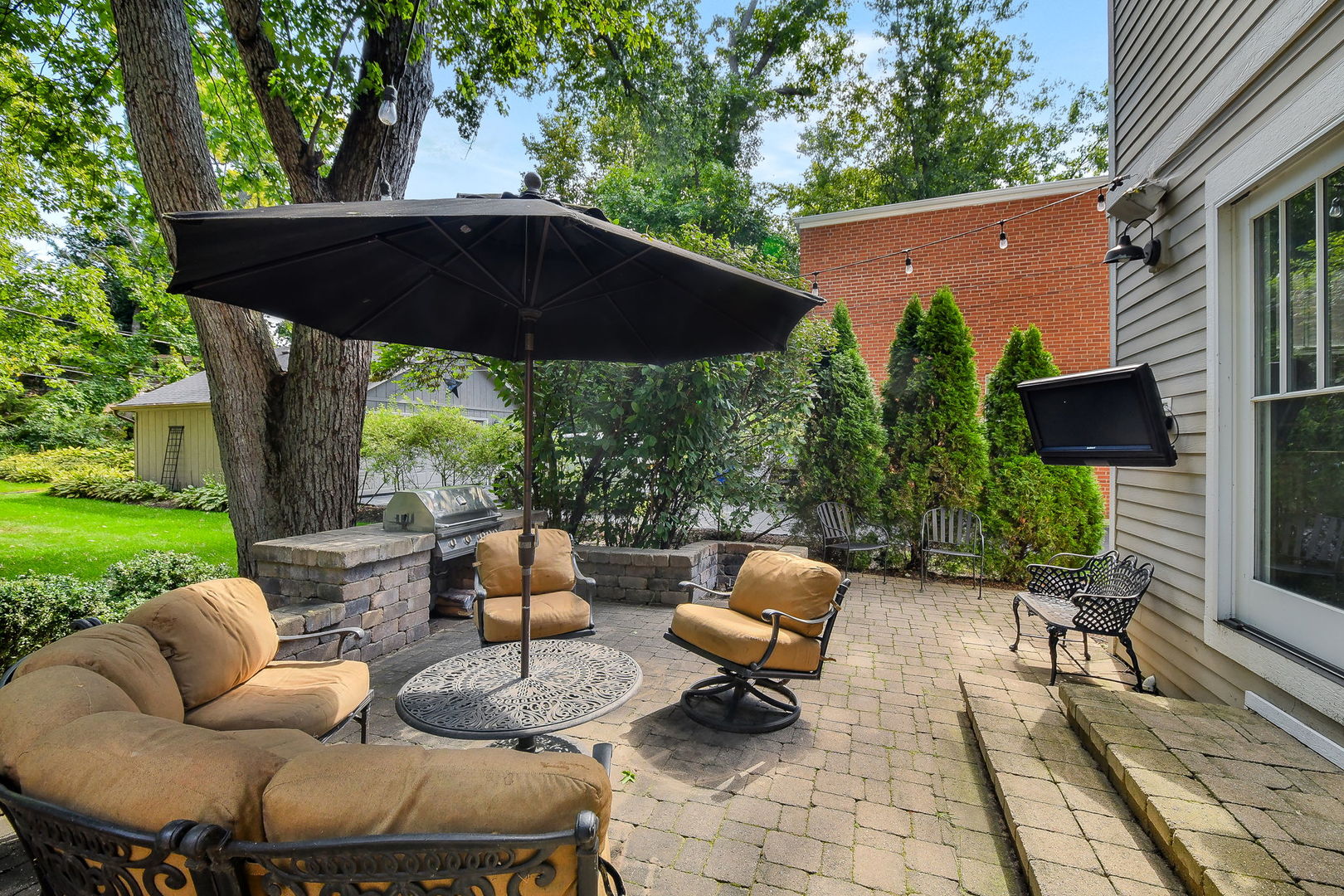 563 Taylor Avenue Glen Ellyn IL 60137