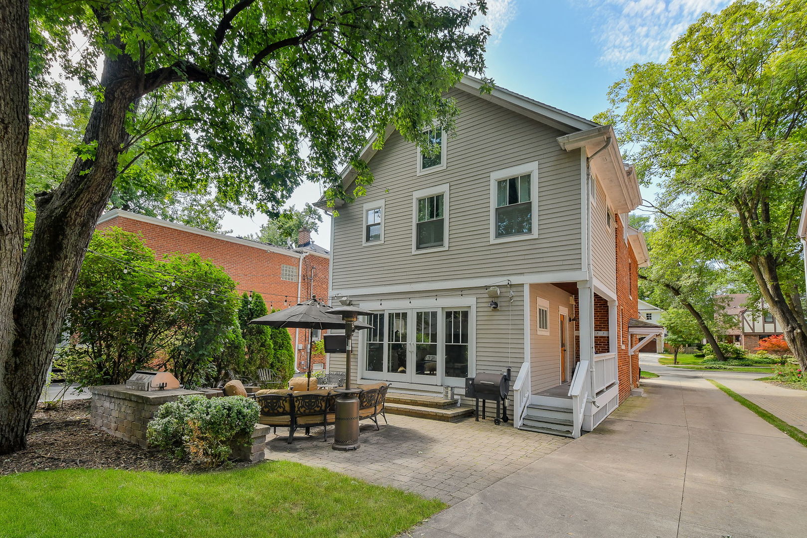 563 Taylor Avenue Glen Ellyn IL 60137