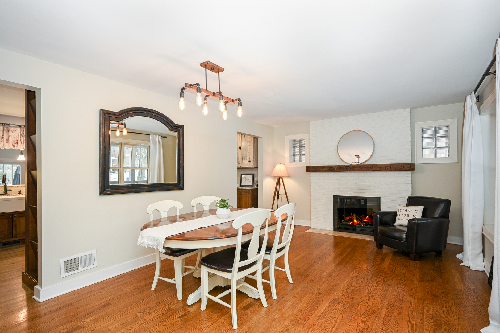 563 Taylor Avenue Glen Ellyn IL 60137