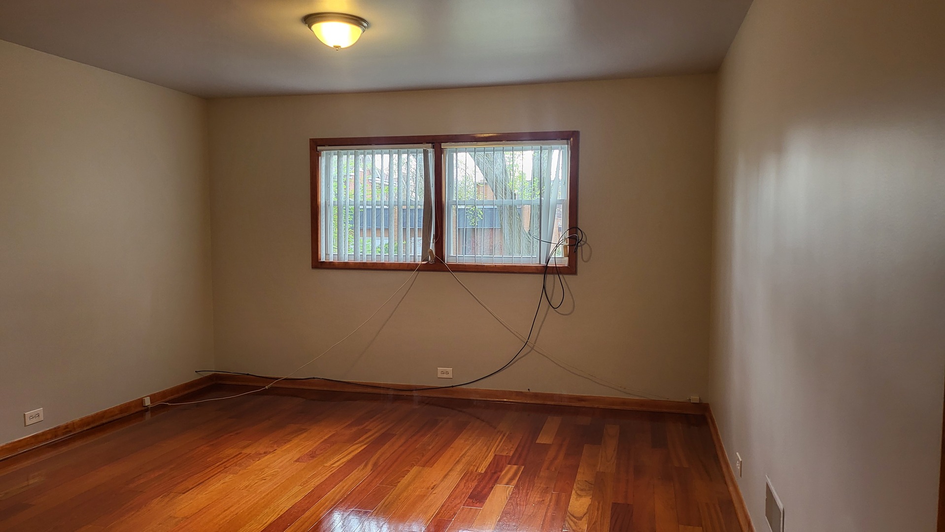 7023 South Bennett Avenue Chicago IL 60649