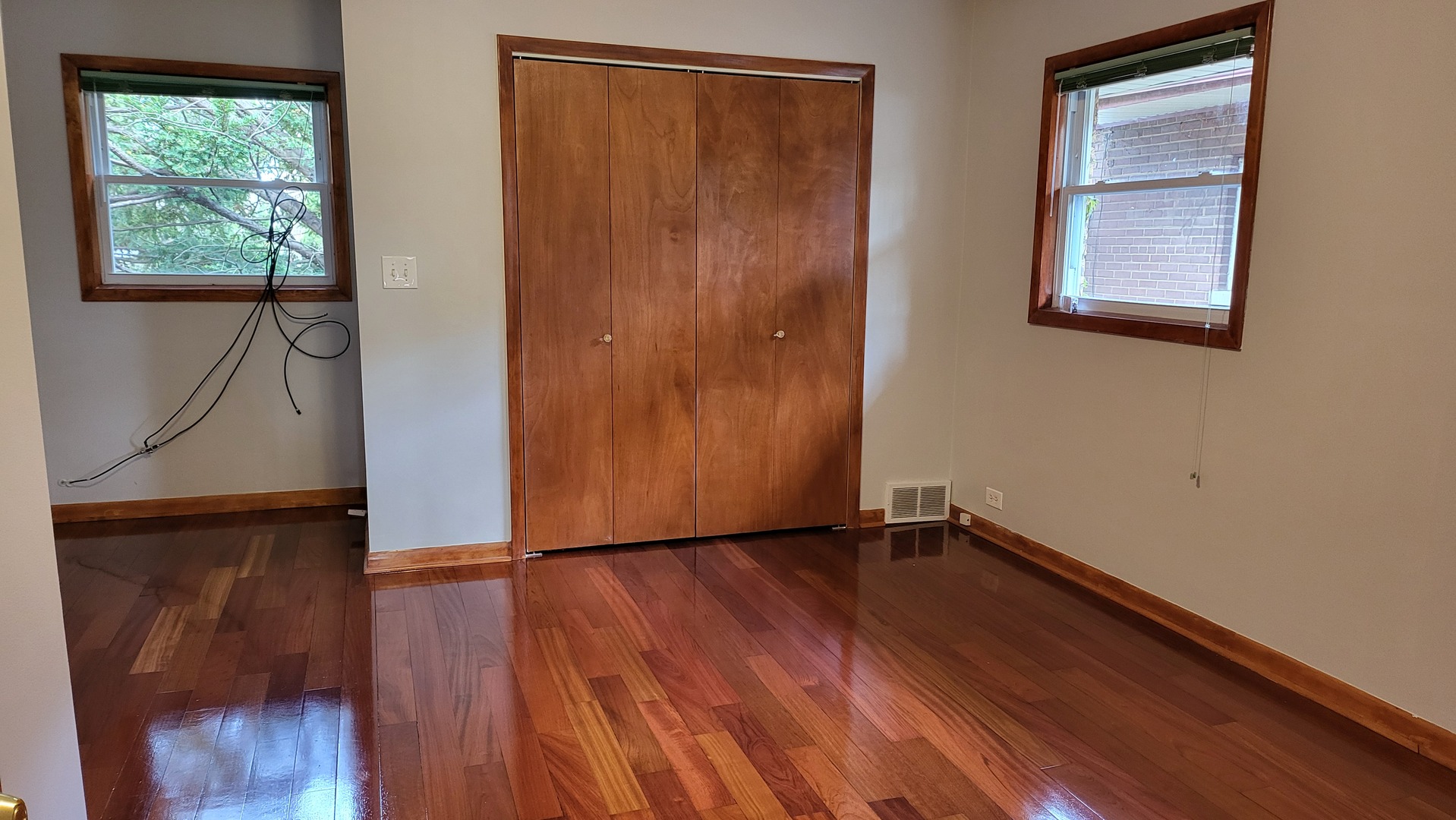 7023 South Bennett Avenue Chicago IL 60649