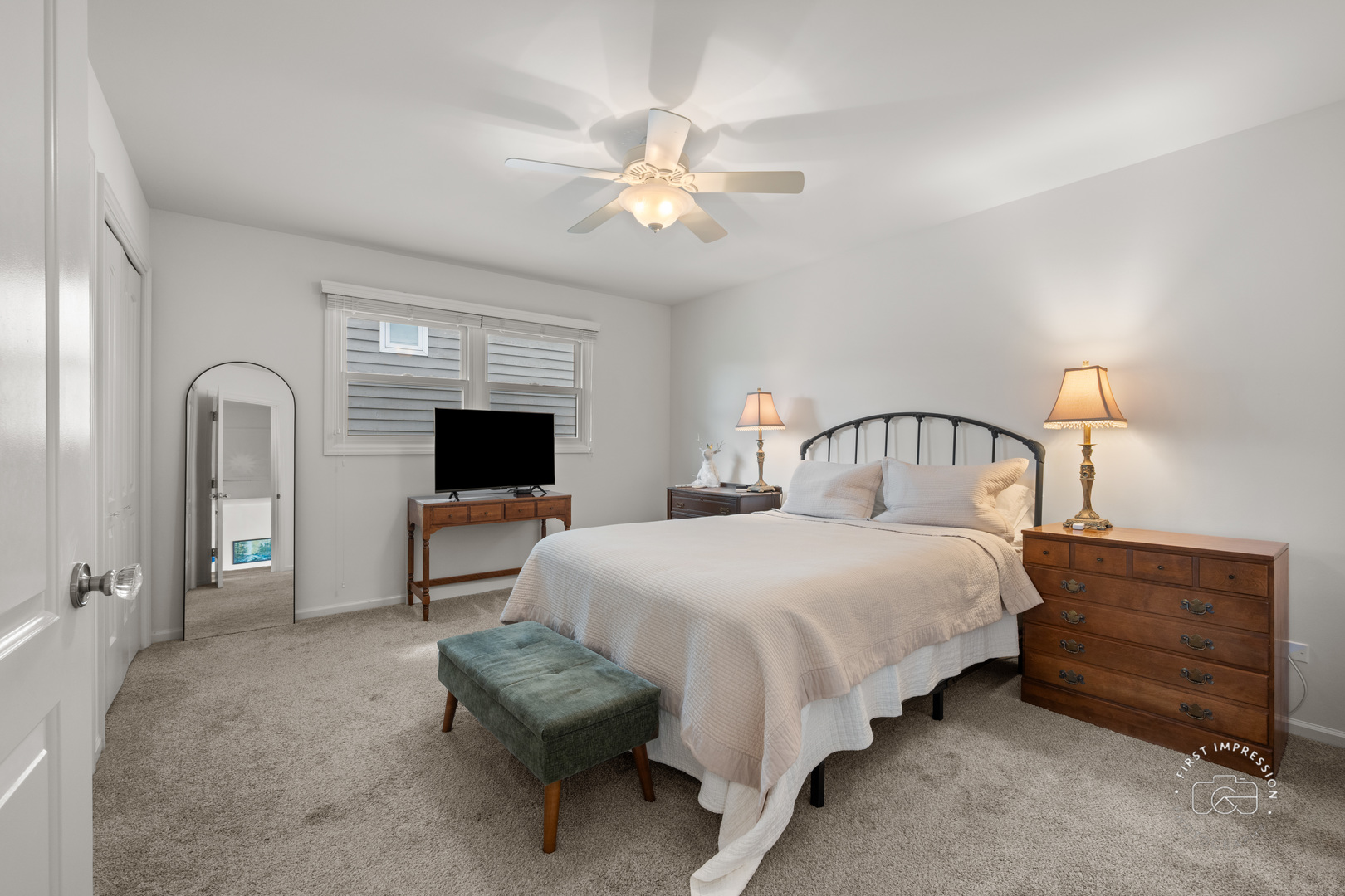 2512 Leach Drive Naperville IL 60564