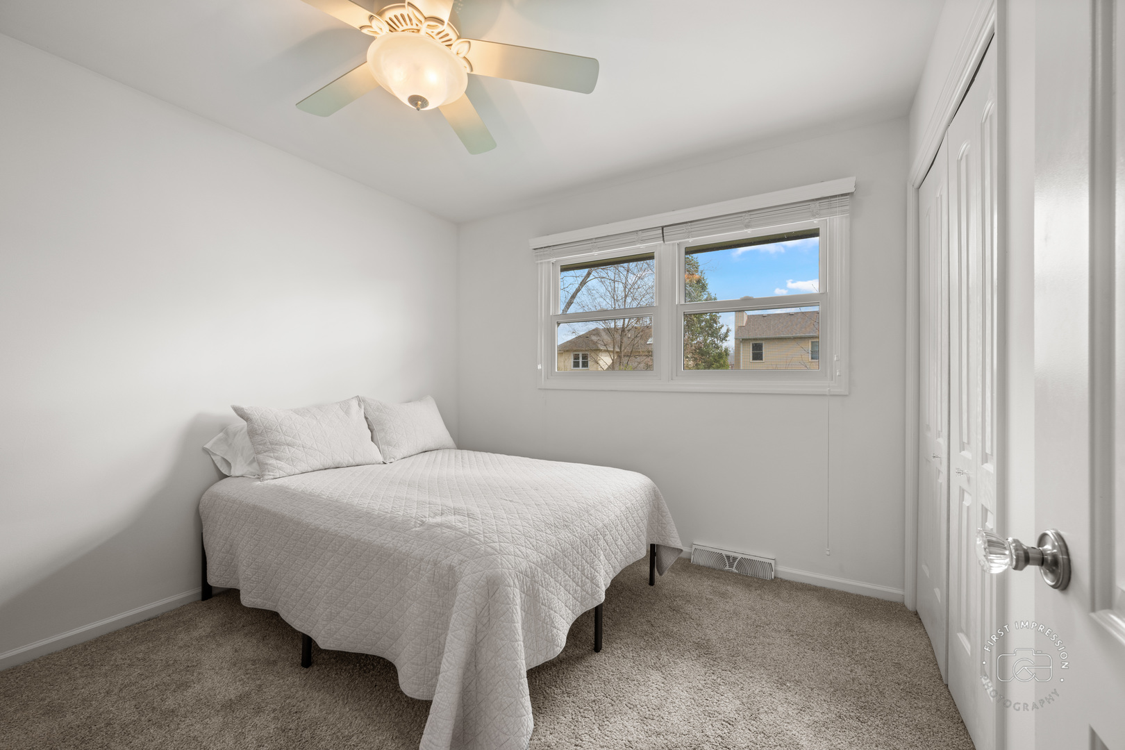 2512 Leach Drive Naperville IL 60564