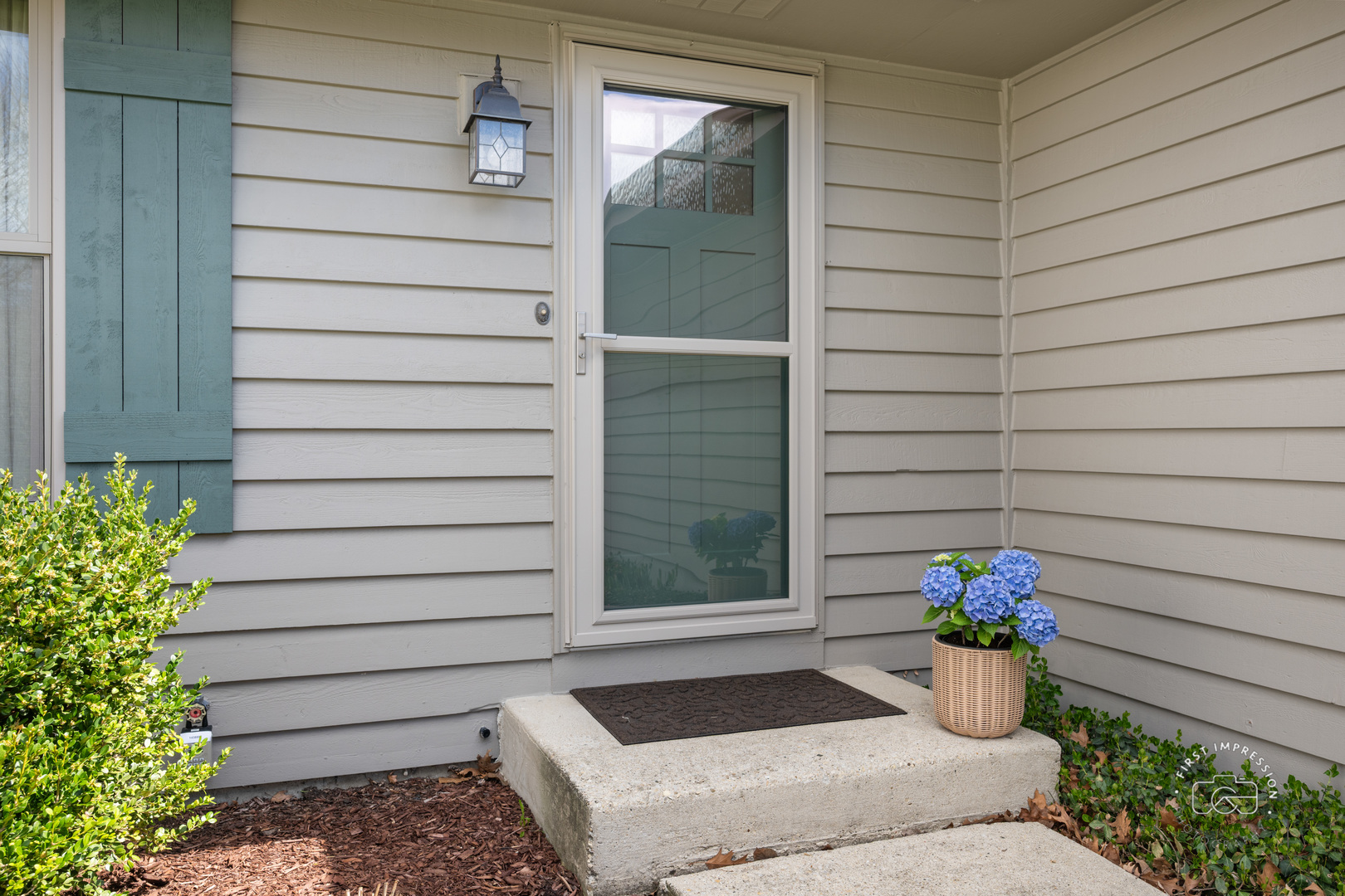 2512 Leach Drive Naperville IL 60564