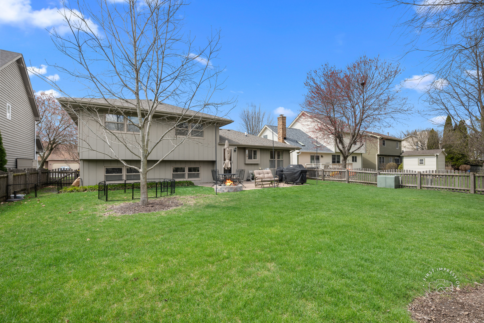2512 Leach Drive Naperville IL 60564