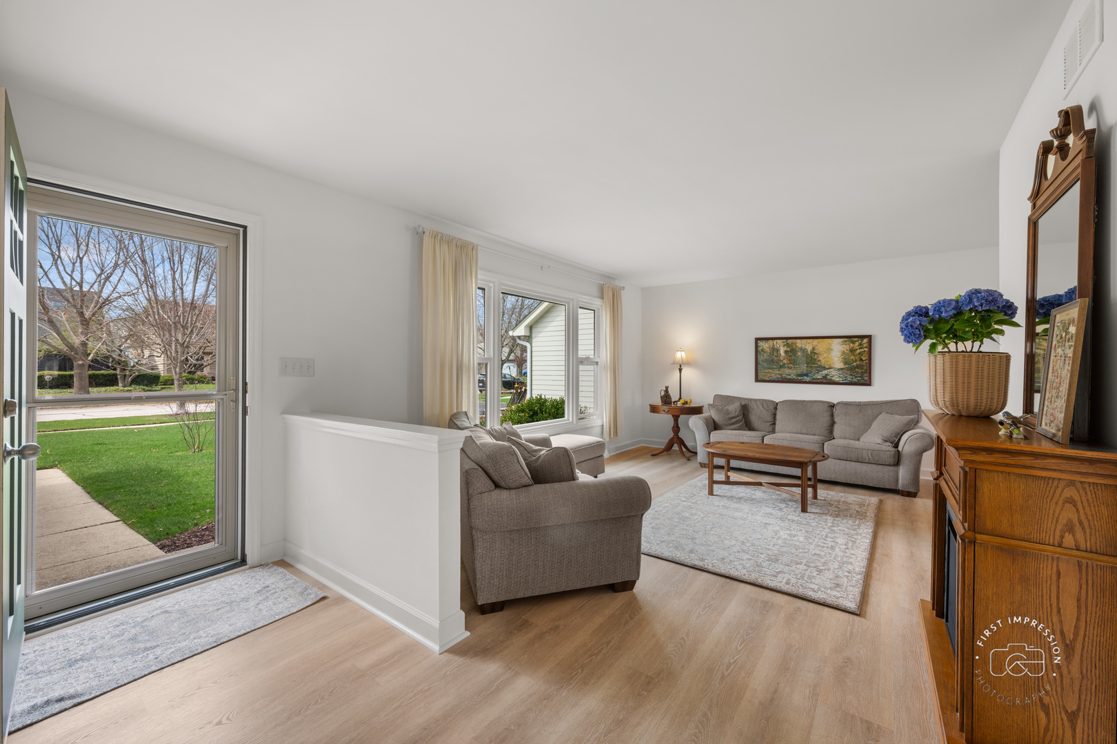 2512 Leach Drive Naperville IL 60564