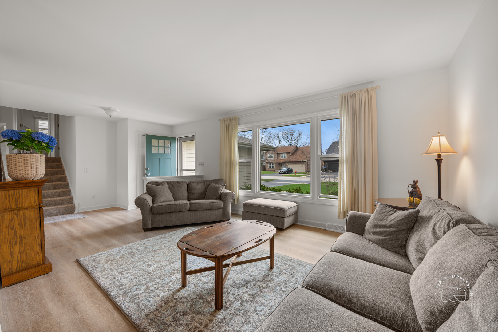 2512 Leach Drive Naperville IL 60564