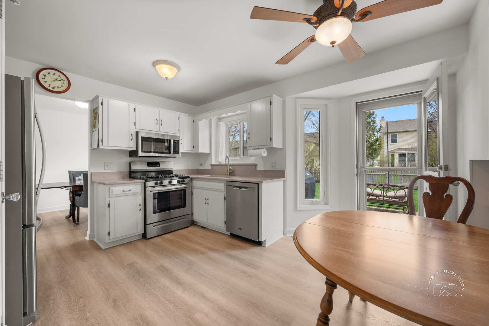 2512 Leach Drive Naperville IL 60564
