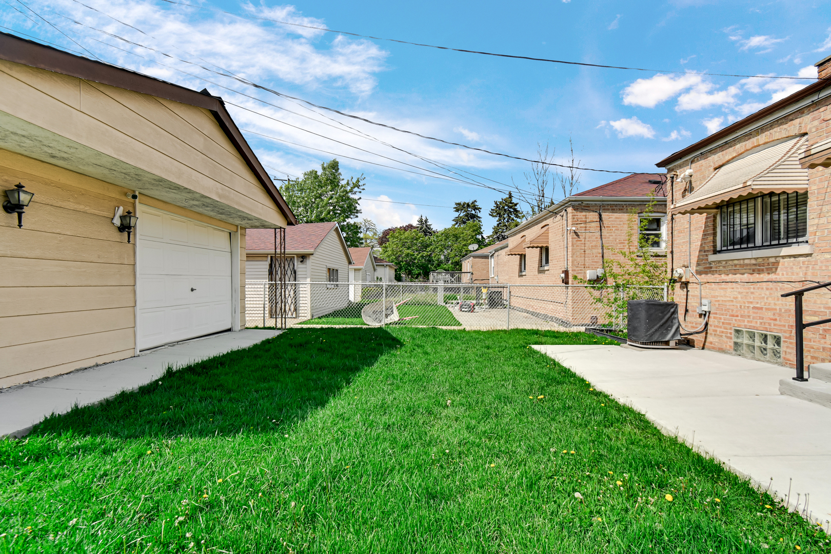 8242 South Damen Avenue Chicago IL 60620