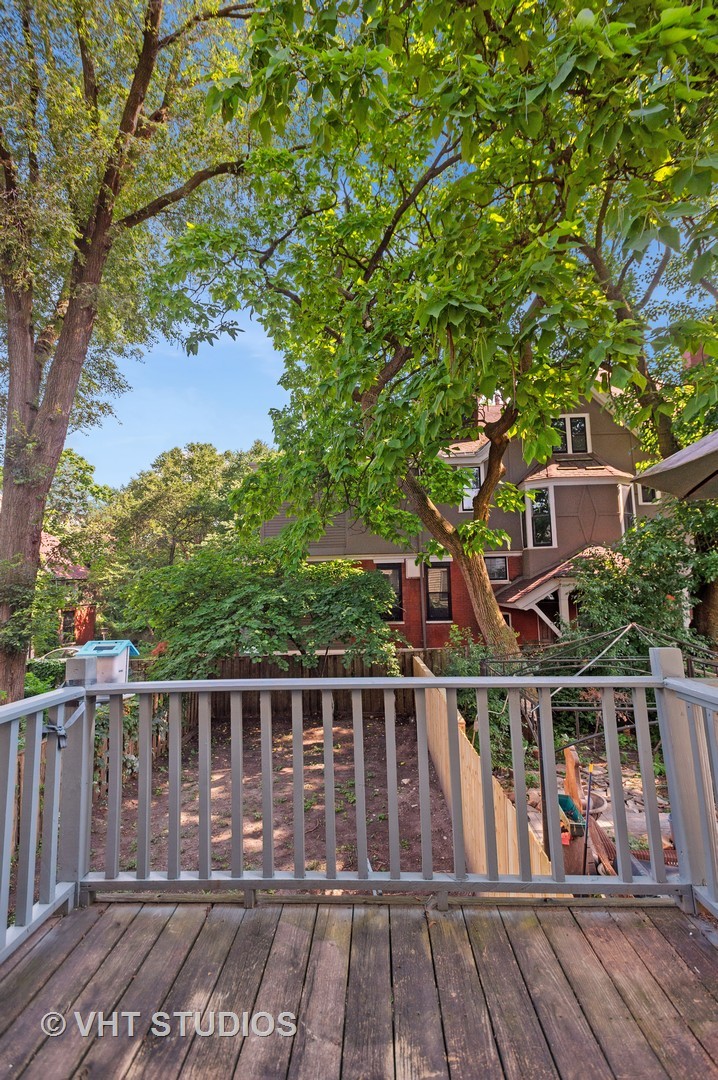 4721 South Woodlawn Avenue Chicago IL 60615