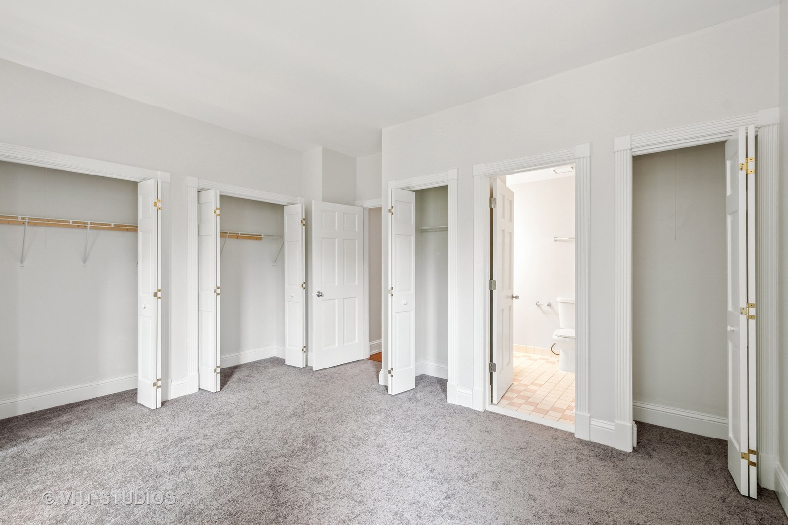 4721 South Woodlawn Avenue Chicago IL 60615